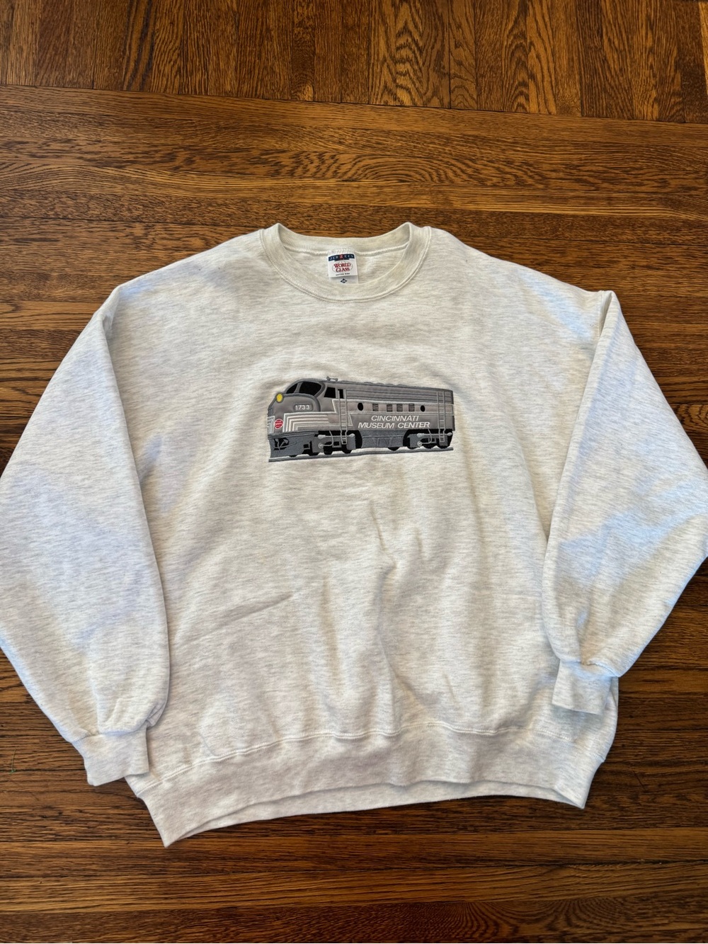 VINTAGE CINCINNATI MUSEUM (JERZEES) light Gray Crewneck Sweatshirt with Train